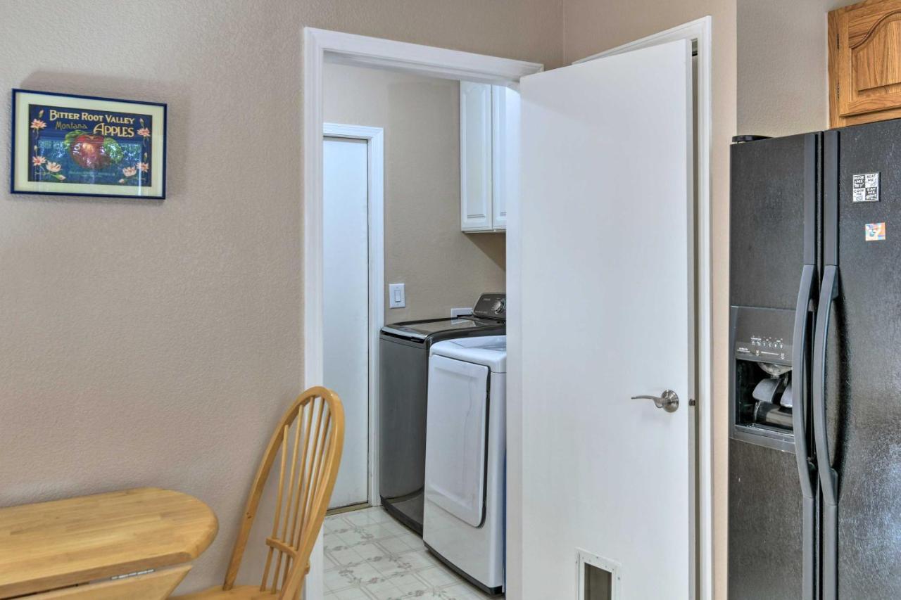 Вилла Pet Friendly Anchorage Retreat With Deck And Yard Экстерьер фото